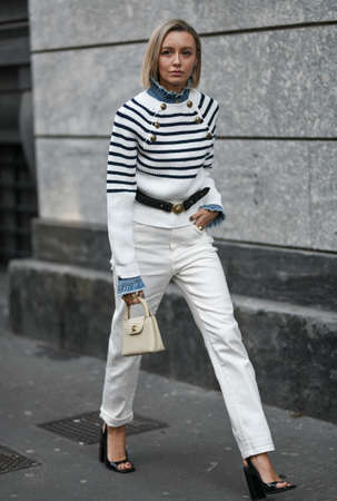 Milan, Italy - February 22, 2020: Street style appearance during Milan Fashion Week - streetstylefw20のeditorial素材