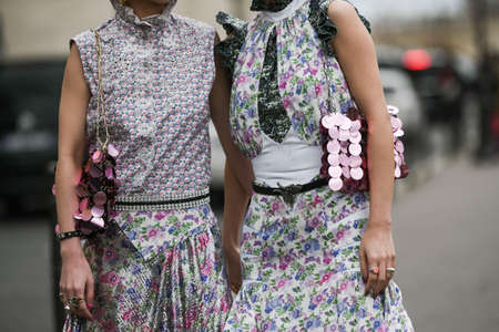 Paris, France - February 27, 2020: Pink large sequins chain bags detail - streetstylefw20のeditorial素材