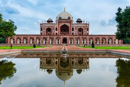 A beautiful view of Humayun's Tomb, Delhiのeditorial素材