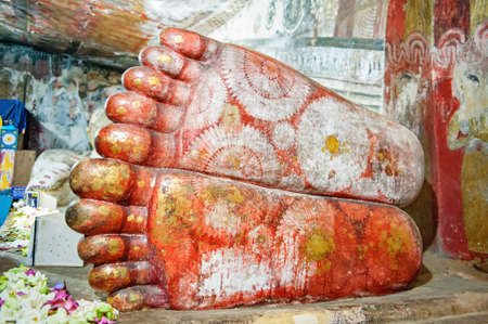 The giant feet of the Buddha in a Sri Lanka templeの写真素材