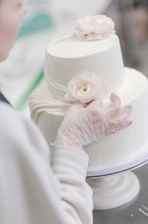 process making white wedding cake