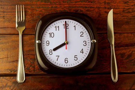 Fasting is a weight loss method whose goal is to make the body use fat stores and promote fat loss.の写真素材