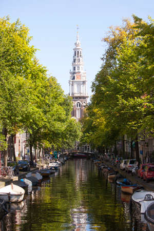 zuiderkerk and boats in amsterdam on a sunny dayのeditorial素材