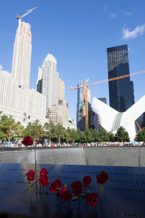 names and red roses on ground zero monument on 9-11 2015のeditorial素材