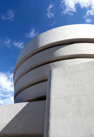 New York City, 14 september 2015: south facade of museum guggenheim in new york city on sunny dayのeditorial素材