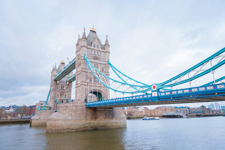 tower bridge in london at evening, cloudy daytime, ukの写真素材