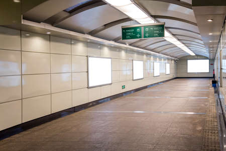 Underpassのeditorial素材