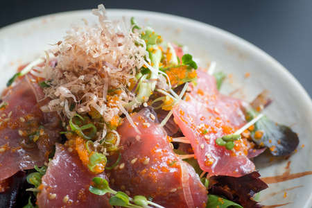 sashimi tuna saladの写真素材