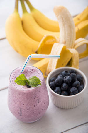 blueberry and banana smoothieの写真素材
