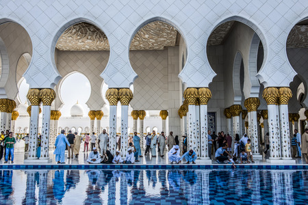 Sheikh Zayed Grand Mosque in Abu Dhabiのeditorial素材