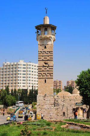 El Nuri Mosque is located on the banks of the Asi River. It is also known as Nureddin Zengi Mosque. The mosque was built in 1172. Hama, Syria.のeditorial素材