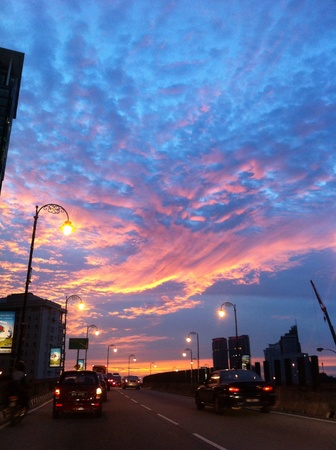 Sunset in the cityの素材