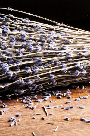 Dry bouquet of lavender on the tableの写真素材