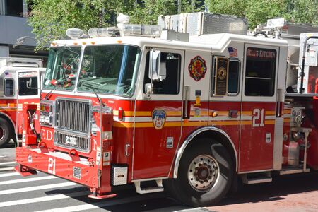 Fire truck in action in Hell Chicken, Manhattan, New Yorkのeditorial素材