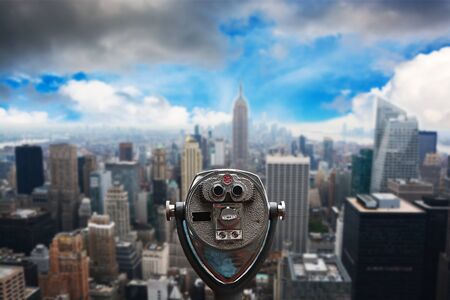 Manhattan landscape view point telescope from Brooklyn neighborhood â New Yorkの写真素材