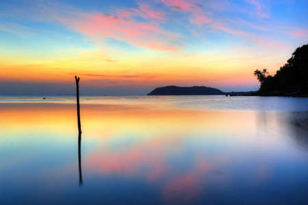 Sunset sea reflections on Koh Samui, Thailandの写真素材