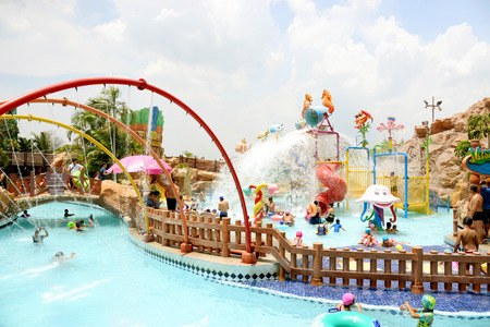 BANGKOK, THAILAND - MAY 2, 2015: Attractions at The Mall Water Park. It is one of largest water parks in Bangkok, on top roof of the Mall Department Store.のeditorial素材