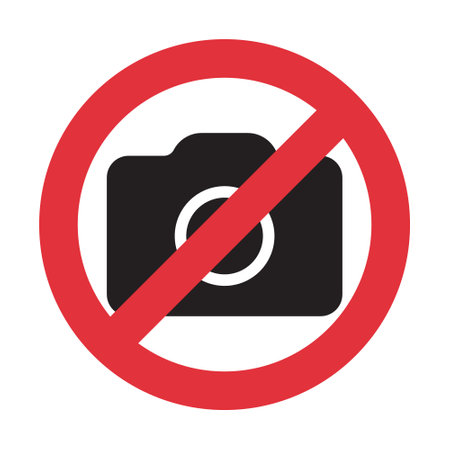 Prohibition No Photo Sign, No Photographing Prohibition Sign Symbol, No Video, No photography Icon, Do Not Take Photo Sign, Camera Icon With Red Circle, Prohibited Logo Pictogram, Vector Illustrationのイラスト素材