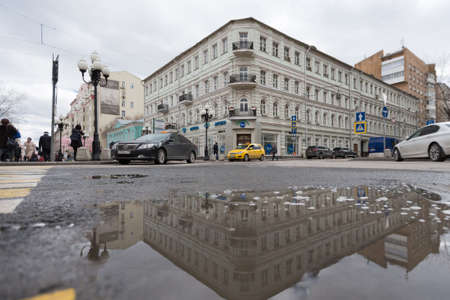Saint Petersburg - Russia - April 14, 2017 : Street and building with skyのeditorial素材