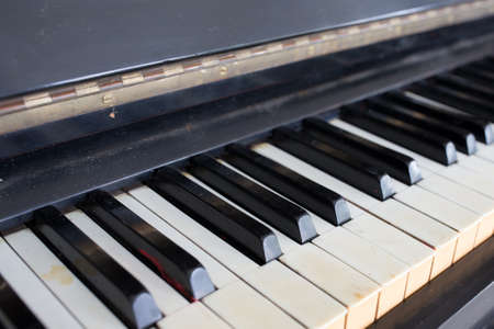 keyboard from an old broken and damaged piano