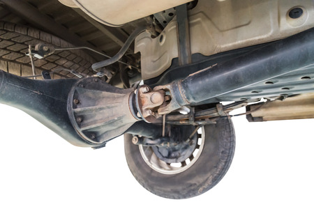drive shaft to wheel system under pickup car