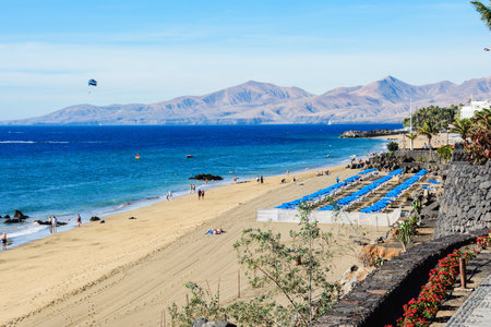 Puerto del Carmen beach beds and umbrellas, Lanzaroteのeditorial素材
