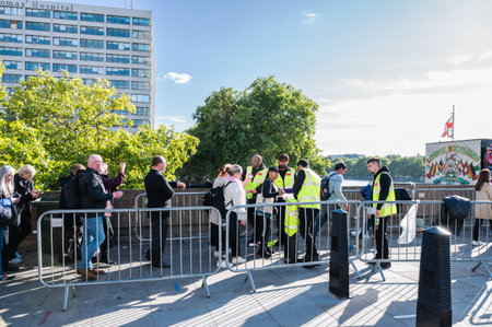 Queue of people who came to pay respects to the Queen Elizabeth II
