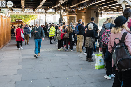 Queue of people who came to pay respects to the Queen Elizabeth II