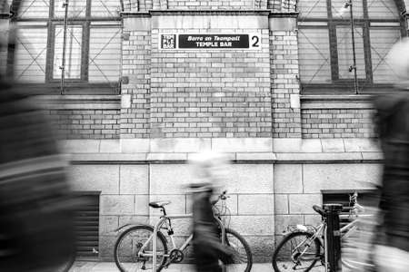Temple Bar sign with the name of the street. Black and whiteの写真素材