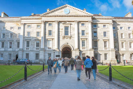Dublin, Ireland - Oct 25, 2014: People at Trinity College yard in Dublin, Ireland on October 25, 2014のeditorial素材
