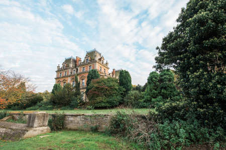 East Carlton, United Kingdom - October 21, 2016: East Carlton Hall in East Carlton country Park, England, UKのeditorial素材
