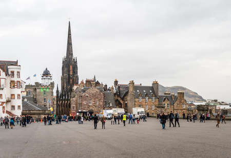 Edinburgh, Scotland - December 30, 2016: People are visiting Edinburgh Castle in Edinburgh, Scotland, UKのeditorial素材