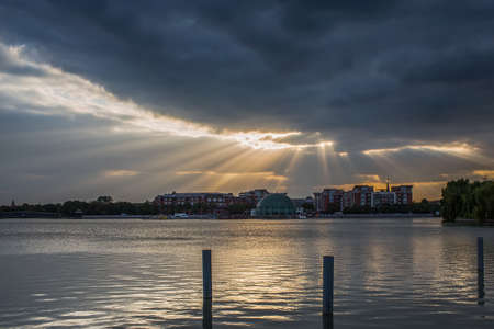 Lakeside view during sunsetのeditorial素材