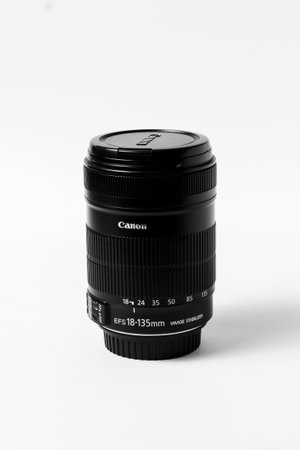 Magetan, Indonesia - November 01, 2023 : Lensa Canon EFS 18 sampai 135mm dengan Image Stabilizer...