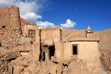 Mud wall buildings of the old Basgo Monastery in Ladakh. Basgo is enlisted as an endangered heritage site by World Monument Foundationの写真素材