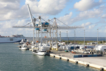 Port with reflections in the evening light (Jacksonville, Florida).のeditorial素材