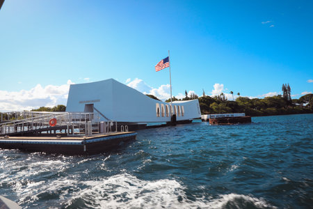Oahu, Hawaii, USA. - September 22, 2024:U.S.S. Arizona Memorial Pearl Harbor commemorates sailors & marines lost during japanese attack 1941 Memorial spans sunkenのeditorial素材