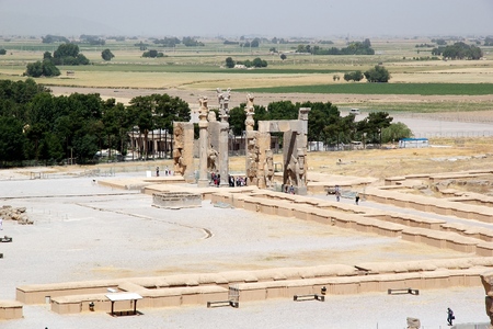 Panorama of Persepolis  Tourists are passing under the Gate of All Nations, Persepolis, Iran  It is the entrance of the Western wall and reflect the Empireのeditorial素材