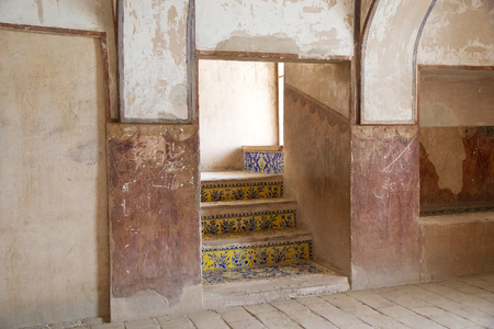 Decorations of the stairs at the Ali Qapu Palace view. Ali Qapu is a grand palace in Isfahan, Iran. It is located on the Western side of the Naqsh e Jahan square. It is fourty eight meters high an there are seven floors, each accessible by a difficult spiのeditorial素材