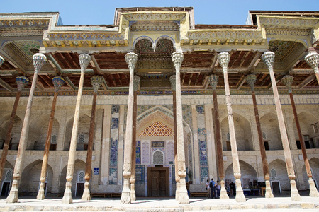 Bolo-Khauz Mosque, Bukhara, Uzbekistan. Bolo-Khauz Mosque was built in 1712 by order of Emirのeditorial素材