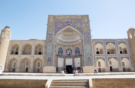 Abdul Aziz Khan Madrasah in the historic centre of Bukhara, Uzbekistan. It is was built in 1651-52 and it is the largest madrasah in Bukhara. The historic centre of Bukhara, which contains numerous mosques and madrassas, has been listed by UNESCO as a Worのeditorial素材