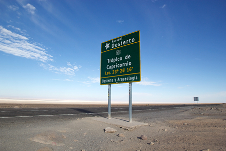 Sign marking the Tropic of Capricorn in the Atacama desert, Chileのeditorial素材