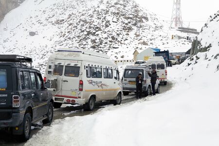 Snow at the Khardung La Pass, 5602 m, in the Ladakh Region of the Indian state of Jammu and Kashmirのeditorial素材