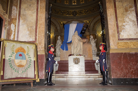 Guard of Honor at the Mausoluem of General San Martin guarded by statues representing Argentina, Peru and Chile in the Buenos Aires Metropolitan Cathedral, Argentina.のeditorial素材