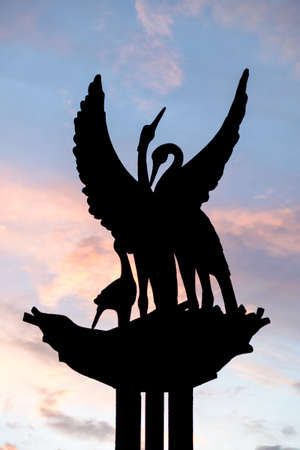 statue monument birds. Two cranes, the city Novokuznetsk Russiaの写真素材