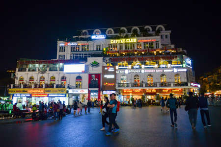 Hanoi, Vietnam - Feb 19, 2107 :  A night view of  City View Cafe  Buiding  of Hanoi ,  Popular with both travellers and locals, this cafe offers one of the nicest views in  Hoan Kiem, Hanoiのeditorial素材