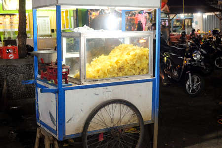Potato chips stall in Bali locak night market, street foodの写真素材