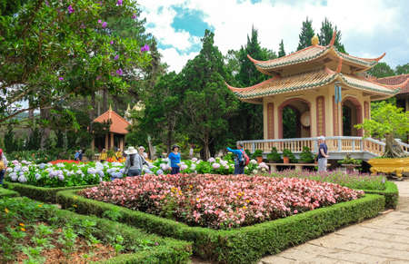 Dalat, Vietnam - May 2, 2018 :  Thien Vien Truc Lam temple monastery  Da Lat, Vietnamのeditorial素材