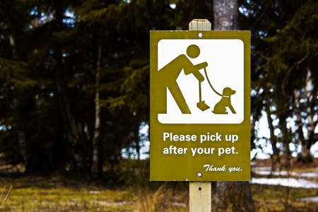 Please Pick Up After Your Pet sign.のeditorial素材