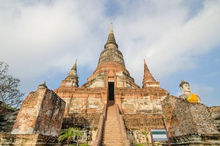 Wat yai chaimongkol in Ayutthaya historical park, Ayutthaya, Thailandのeditorial素材